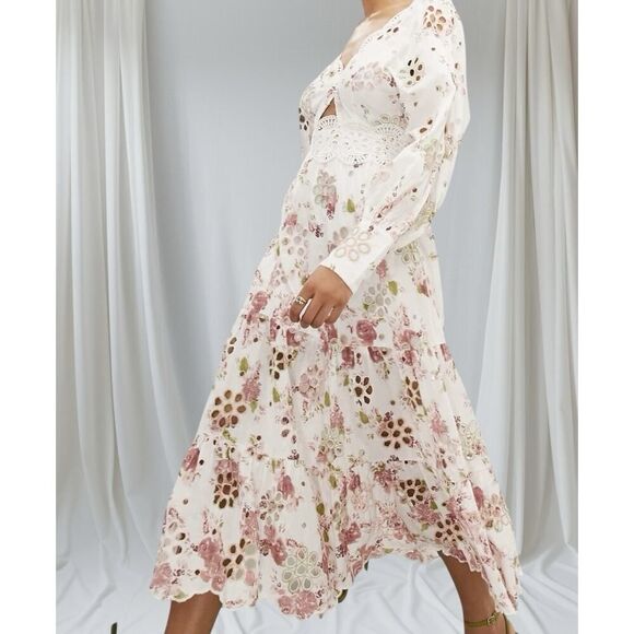 Curve Broderie Eyelet Twist Front Floral Midi Dress US 24 NWT Cotton - Picture 2 of 10